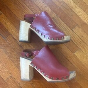 Sezane Wooden Heel open toe clogs